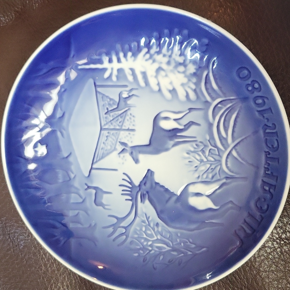 1980 Bing And Grondahl Christmas In The Woods Copenhagen Porcelain VTG